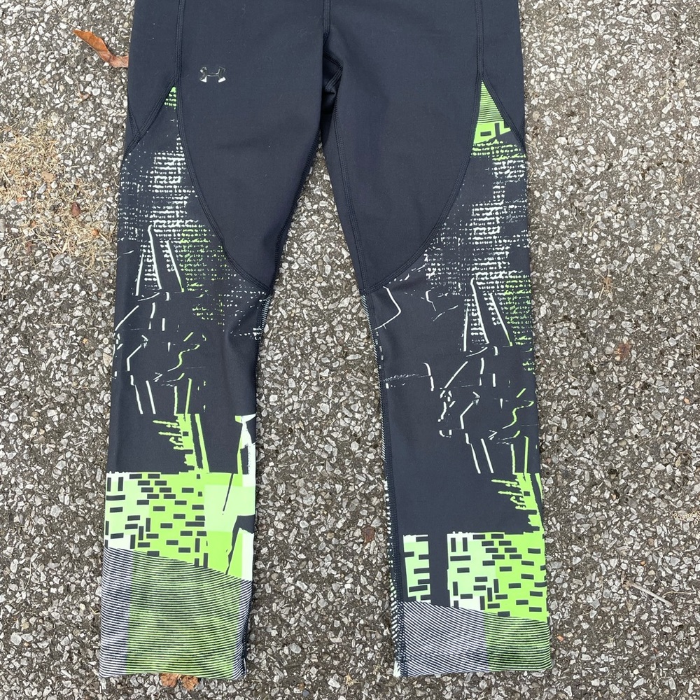 Under Armor sz XS/S Black Legging Capri Tights 23” Inseam